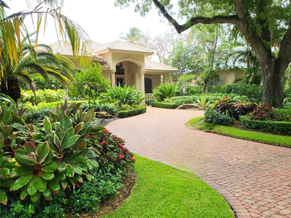 Downtown Naples Private Residence - Designed & installed by Love's Landscape